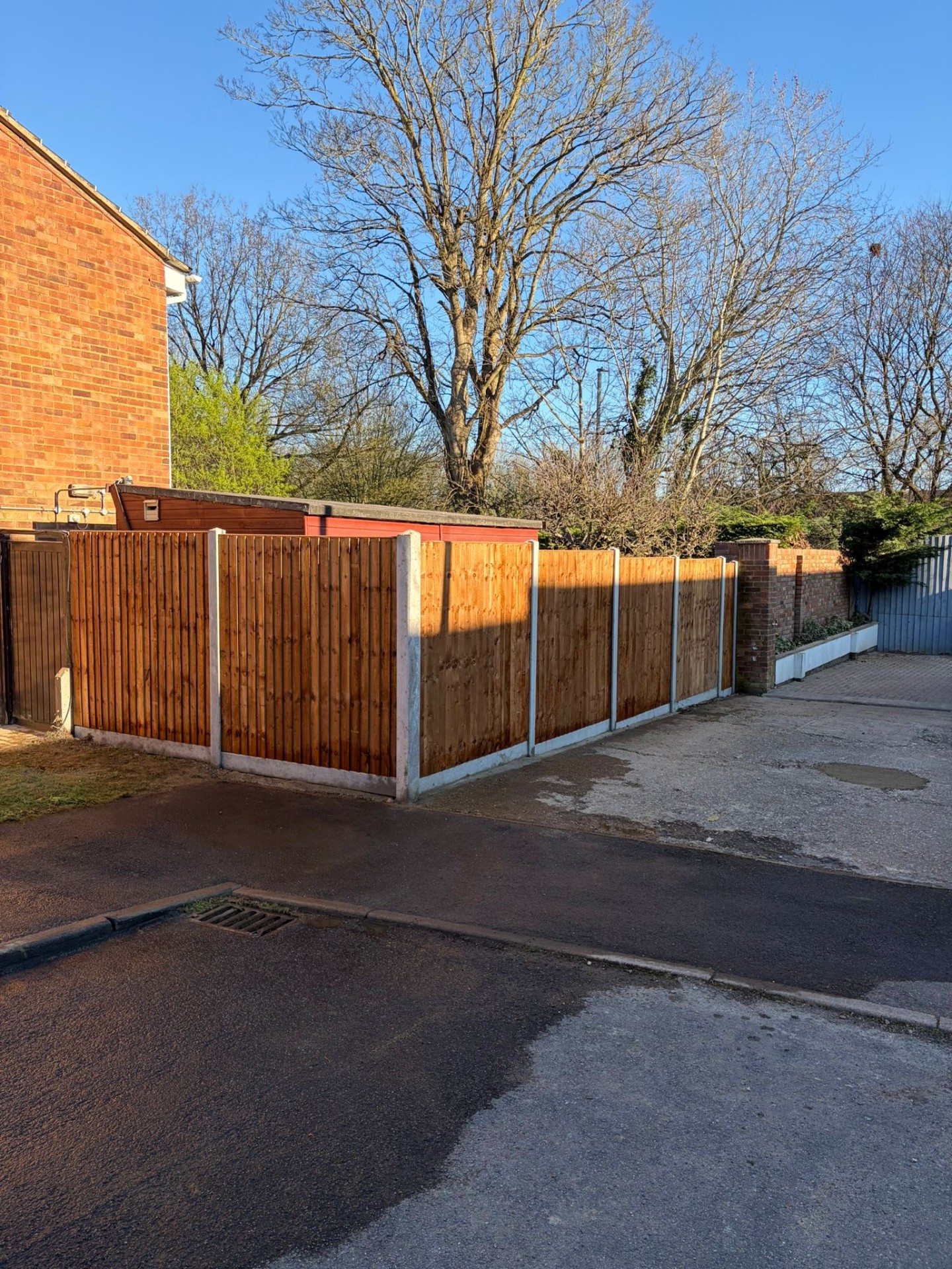 Closeboard timber fencing with concrete posts and gravel boards in Hertfordshire & Buckinghamshire